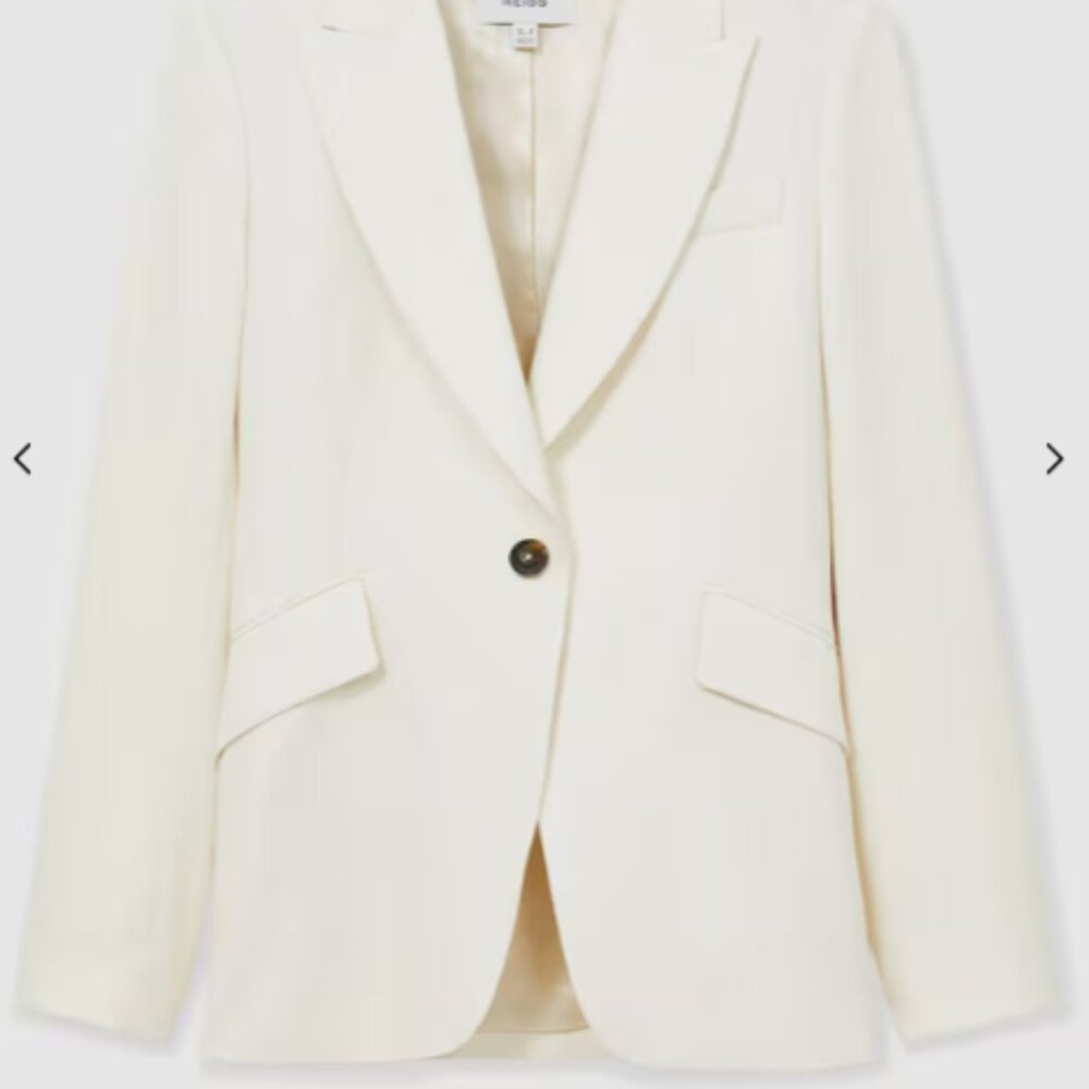 Reiss Millie Single-Breasted Peak Lapel Tailored Blazer in Cream